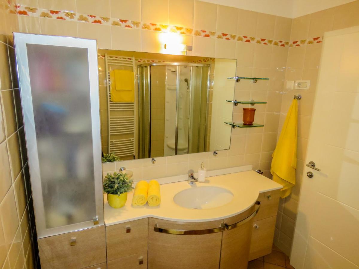 Apartment Palmic Lovran Buitenkant foto